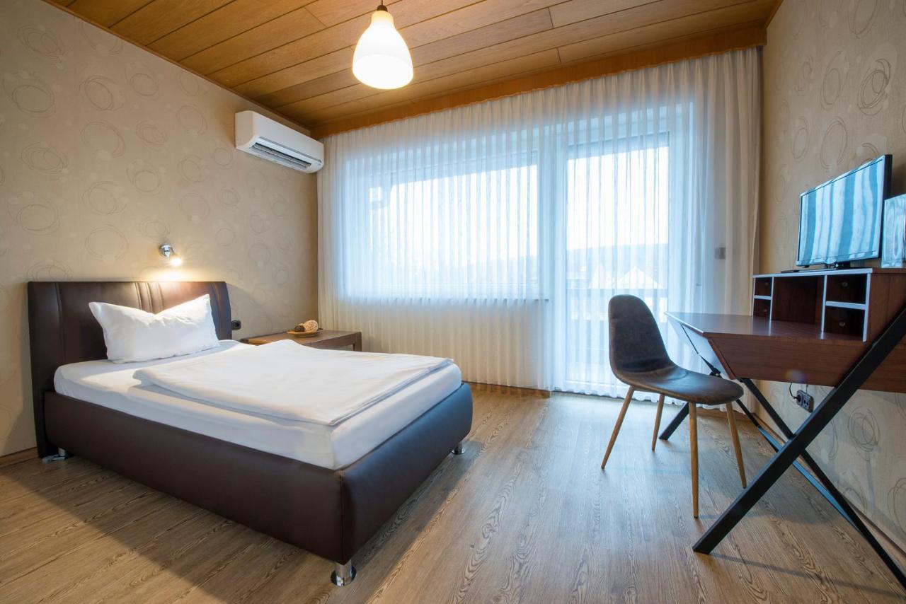 Hotel Es Laemmche Breuberg ภายนอก รูปภาพ